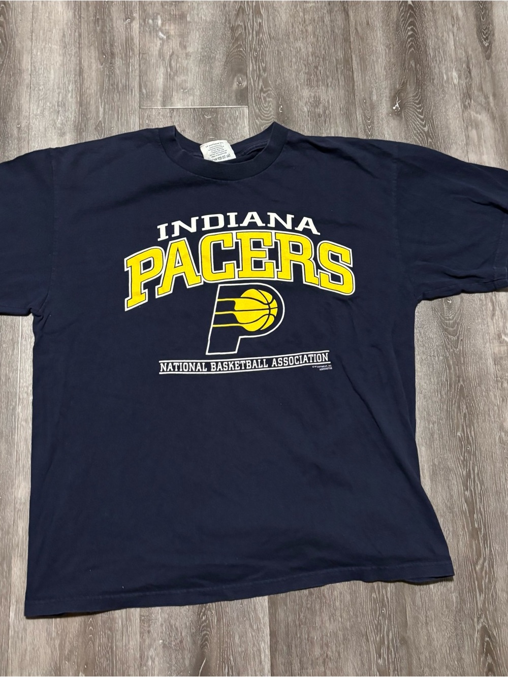 Vintage 1990s Lee Indiana Pacers Graphic T-Shirt